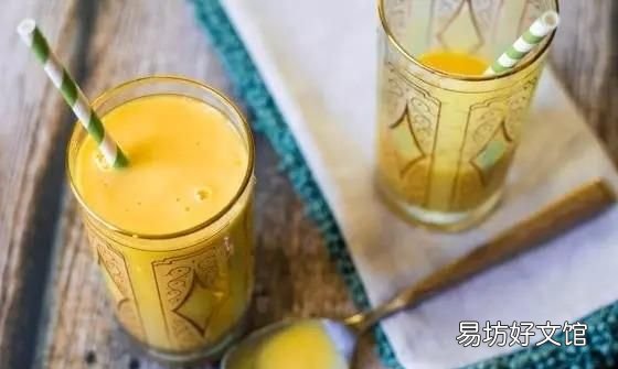酸奶是怎么做成的,酸奶可以做成什么吃的