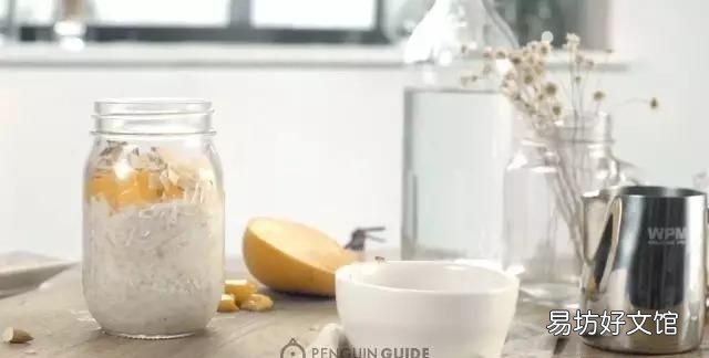 酸奶是怎么做成的,酸奶可以做成什么吃的