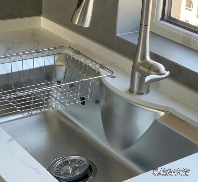 水槽边的玻璃胶发霉,怎么能去除掉?