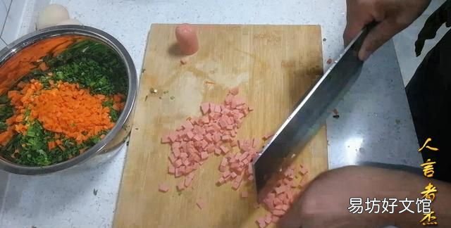 鸡蛋饼怎么炒,韭菜鸡蛋饼怎么做法