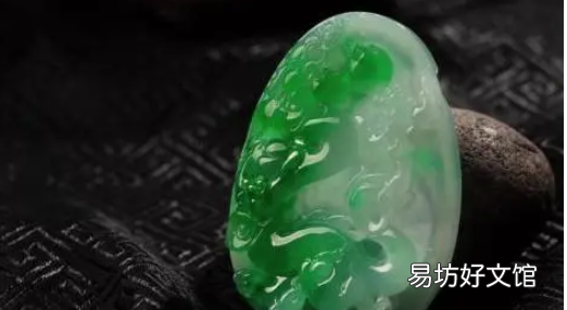 怎么样鉴别翡翠,辨别翡翠的最简单方法视频