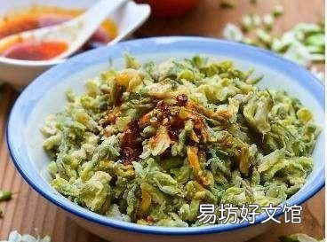 洋槐花饺子怎么做好吃,农村的洋槐花怎么做好吃又简单