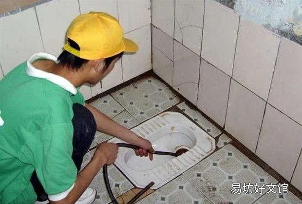 厕所堵了怎么办？ 厕所堵了怎么办疏通蹲便