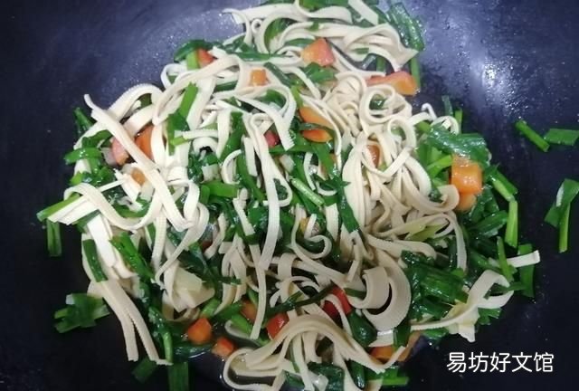 炒豆腐皮怎么做,绿豆芽炒豆腐皮怎么炒好吃