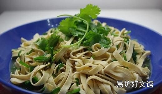 炒豆腐皮怎么做,绿豆芽炒豆腐皮怎么炒好吃