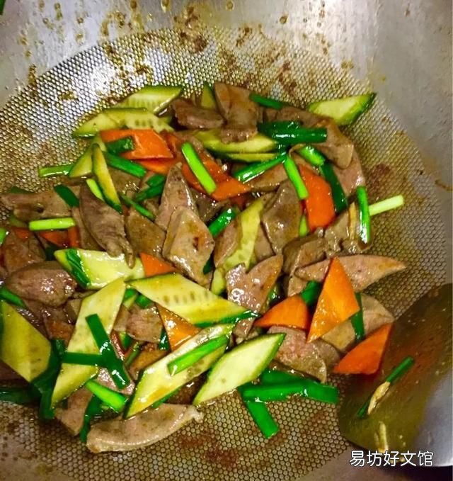 怎么炒猪肝好吃,猪肝怎么炒最好吃视频