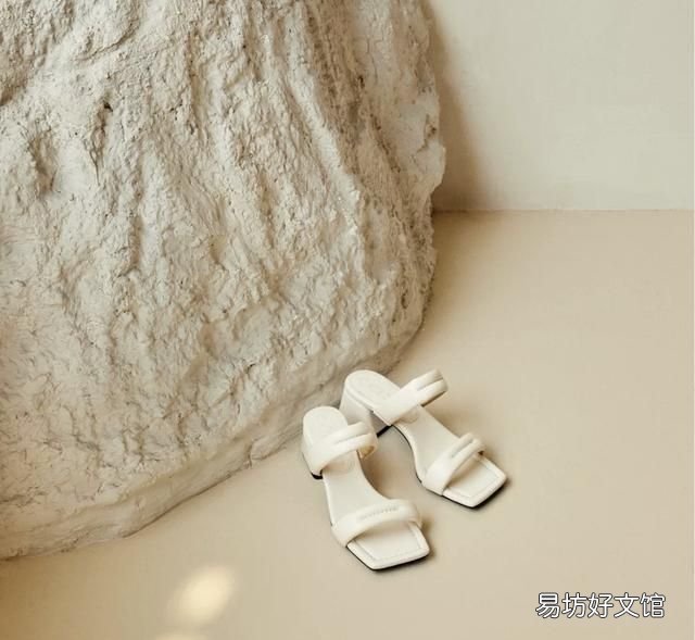女生鞋码225是35还是36