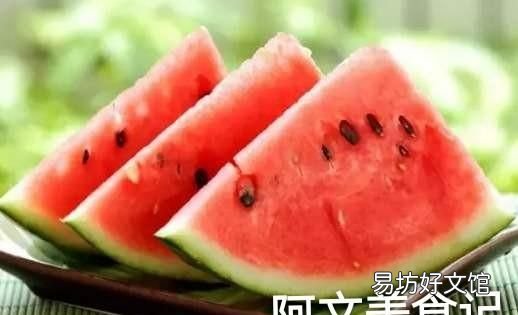 西瓜切开多久不能吃,西瓜切开最多能放多久