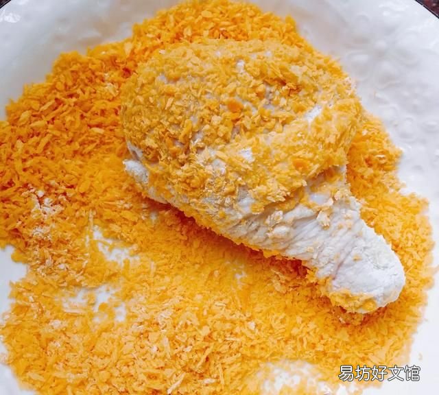 如何用面包糠炸鸡腿,我只有三种材料鸡蛋,面包糠,还有鸡腿