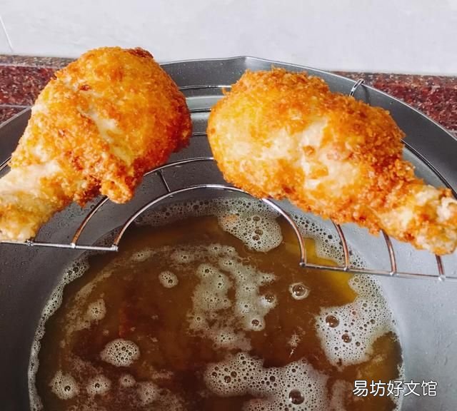 如何用面包糠炸鸡腿,我只有三种材料鸡蛋,面包糠,还有鸡腿