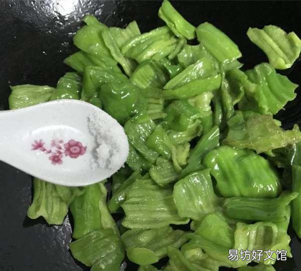 炒辣椒的做法,辣椒的做法 爆炒辣椒怎么做