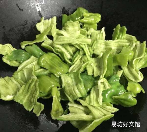 炒辣椒的做法,辣椒的做法 爆炒辣椒怎么做