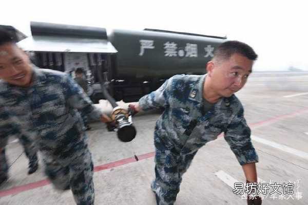 一文解读大校军衔级别 大校军衔相当于什么官