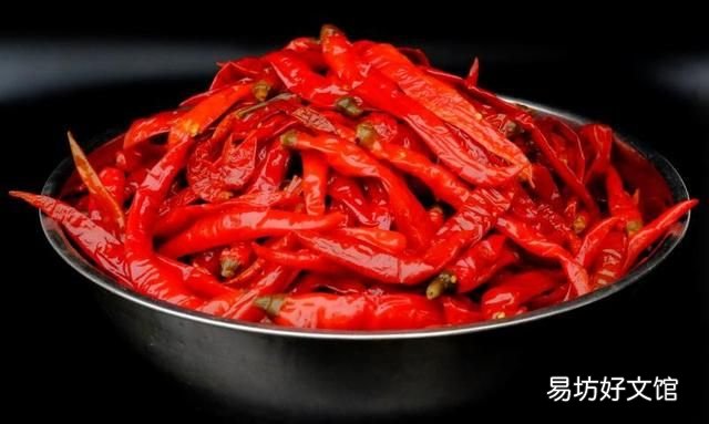 不辣的辣椒有哪几种：辣椒辣而不燥，吃完口不干，不上火