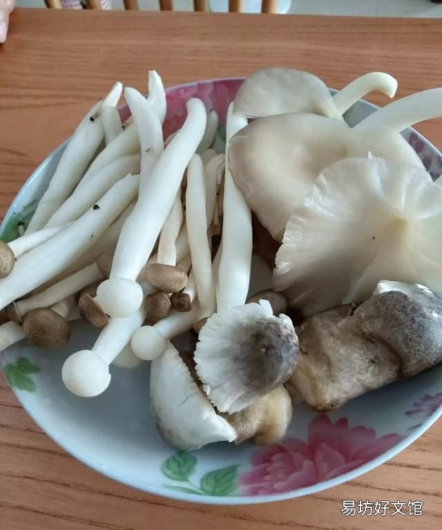 蘑菇怎么做好吃又简单,长条白蘑菇怎么做好吃