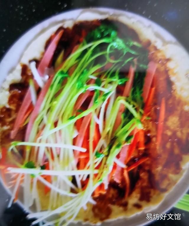 火腿肠用什么做的? 火腿肠配什么菜好吃?