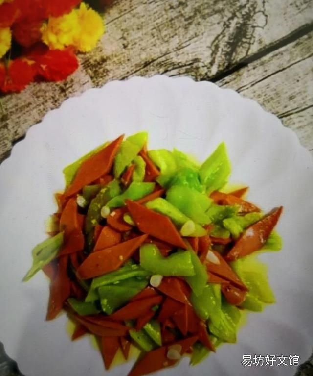火腿肠用什么做的? 火腿肠配什么菜好吃?