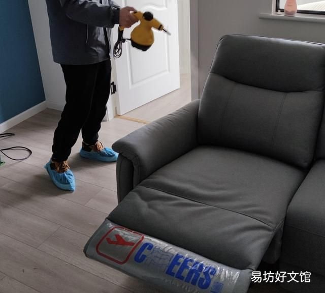 新买的真皮沙发味道大怎么办