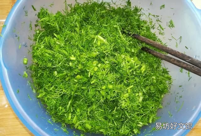茴香苗的吃法 茴香苗鸡蛋菜饼怎么做?