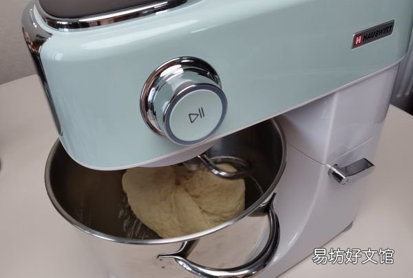 怎样炸麻花又软又蓬松窍门,怎么样炸麻花 具体步骤如下