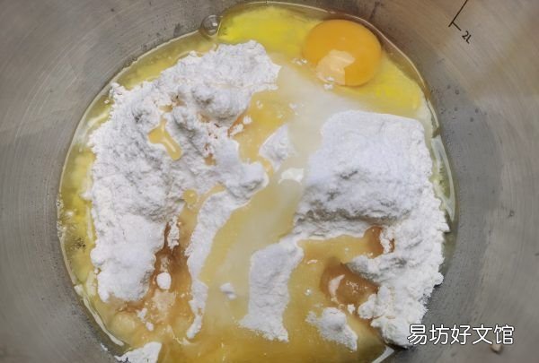怎样炸麻花又软又蓬松窍门,怎么样炸麻花 具体步骤如下