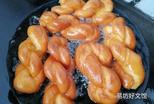 怎样炸麻花又软又蓬松窍门,怎么样炸麻花 具体步骤如下