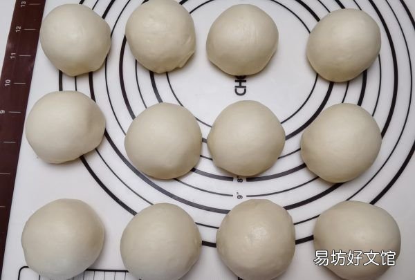 怎样炸麻花又软又蓬松窍门,怎么样炸麻花 具体步骤如下