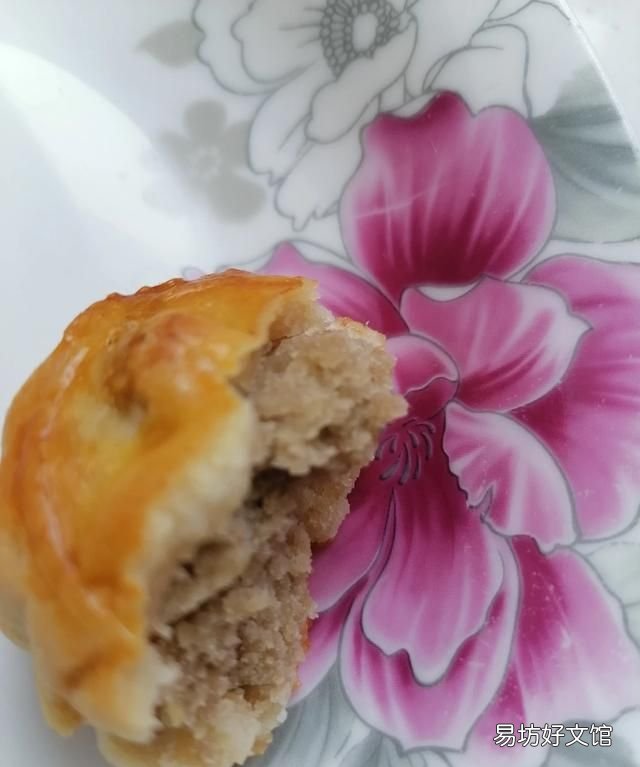 月饼皮开裂是为什么 月饼开裂怎么办？