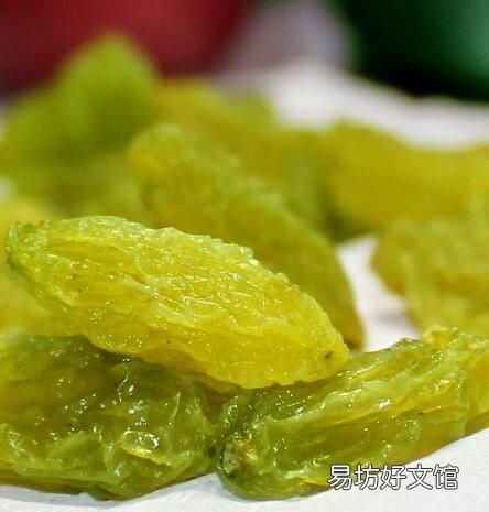 葡萄干上火吗,葡萄干一天吃多少合适