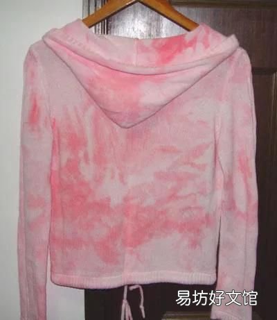 白衣服染上红色怎么洗掉,红色衣服把白色衣服染上红色了怎么办