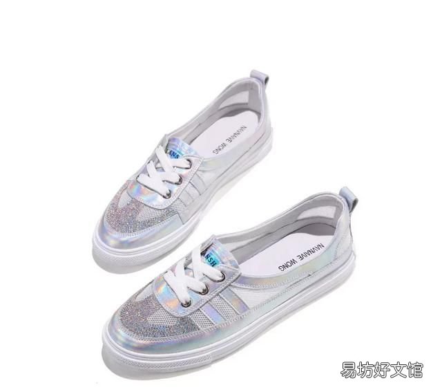 黑色裤子配什么颜色鞋子，银色鞋子可以配什么颜色