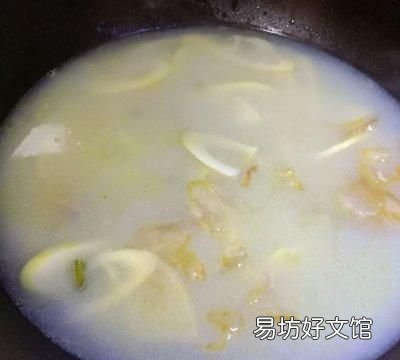 河蚌汤,好吃到飞起的河蚌咸肉汤,这样做0失败