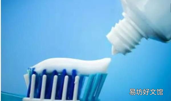 马桶里面的黄污垢怎么去除