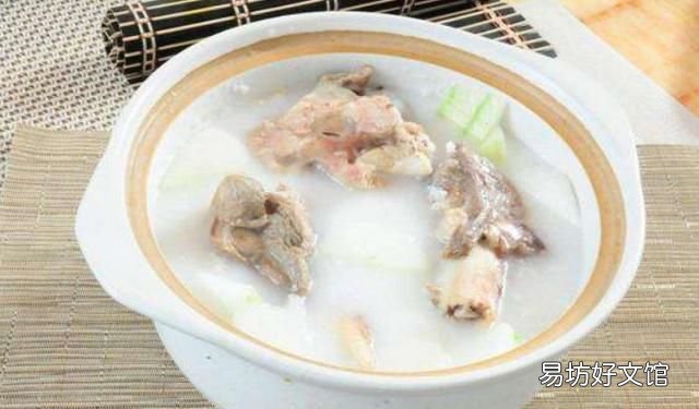 骨头汤白色的是什么 如何熬制高汤白汤?