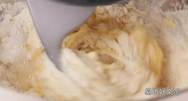 哪些水果可以做馅：奶油蔓越莓面包
