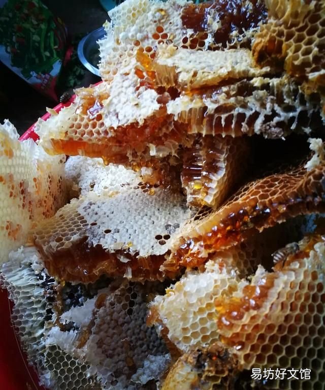 蜂蜜放了五年还可以吃吗 蜂蜜放置久了还能食用吗，