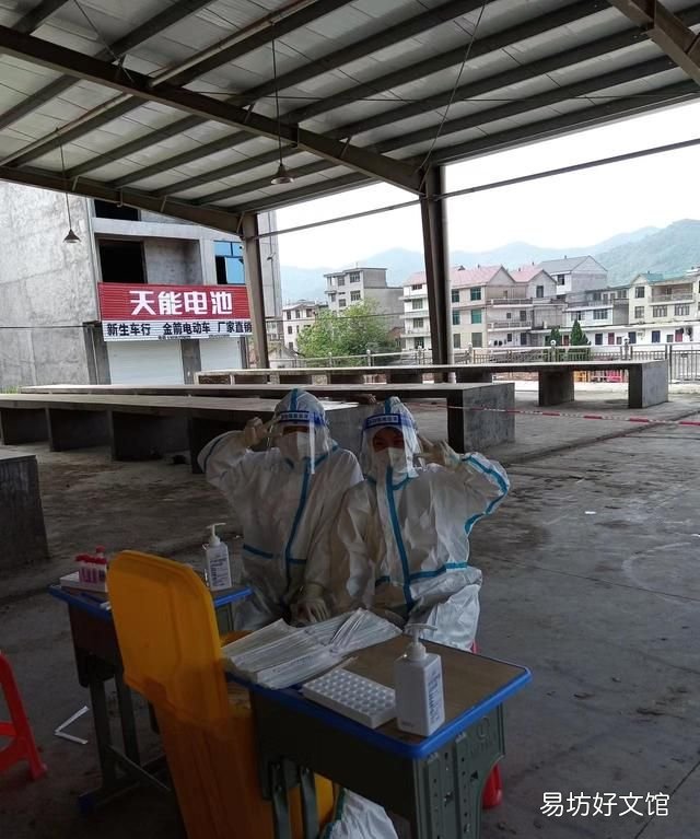 卫校学什么，初中毕业上卫校学医有前景吗女生