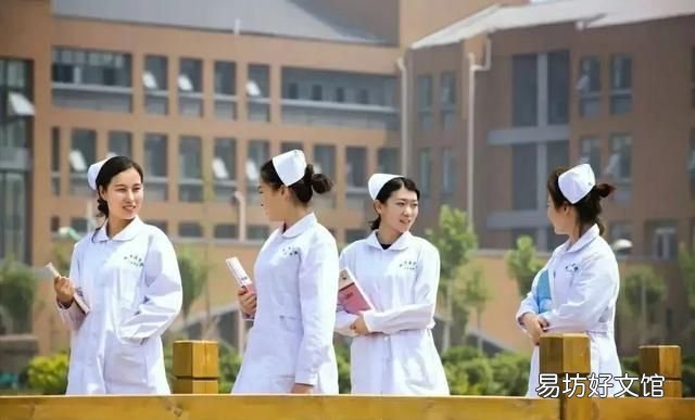 卫校学什么，初中毕业上卫校学医有前景吗女生