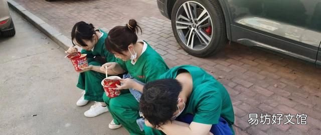 卫校学什么，初中毕业上卫校学医有前景吗女生