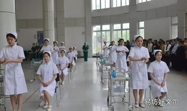 卫校学什么，初中毕业上卫校学医有前景吗女生