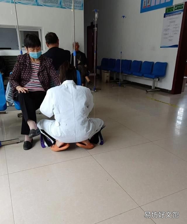 卫校学什么，初中毕业上卫校学医有前景吗女生