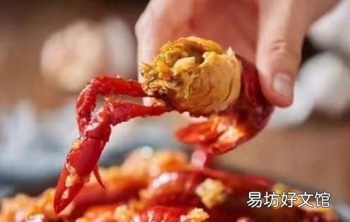 小龙虾公母都有虾黄吗,小龙虾头上的虾黄可以吃吗