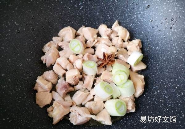 如何做咖喱鸡肉土豆饭，咖喱鸡肉土豆的做法步骤