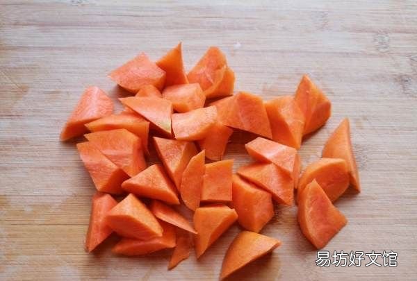 如何做咖喱鸡肉土豆饭，咖喱鸡肉土豆的做法步骤