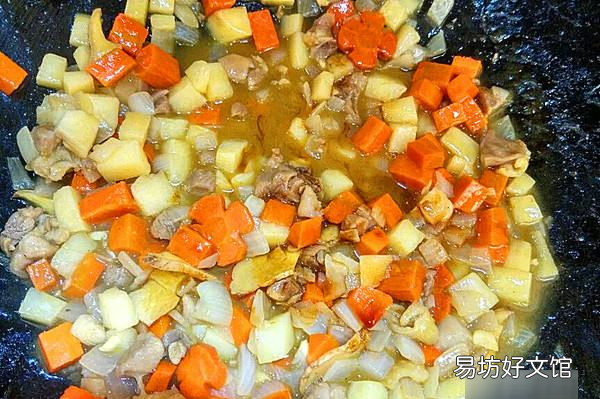 如何做咖喱鸡肉土豆饭，咖喱鸡肉土豆的做法步骤