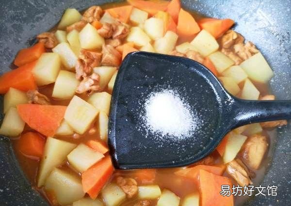 如何做咖喱鸡肉土豆饭，咖喱鸡肉土豆的做法步骤