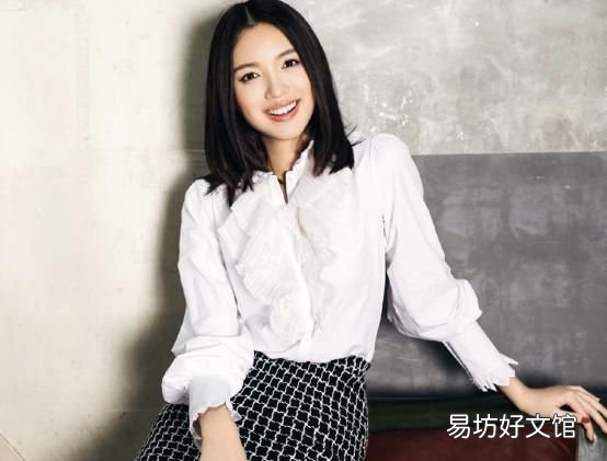 打底衫搭配,春季女性打底衫怎么搭配显得年轻时尚