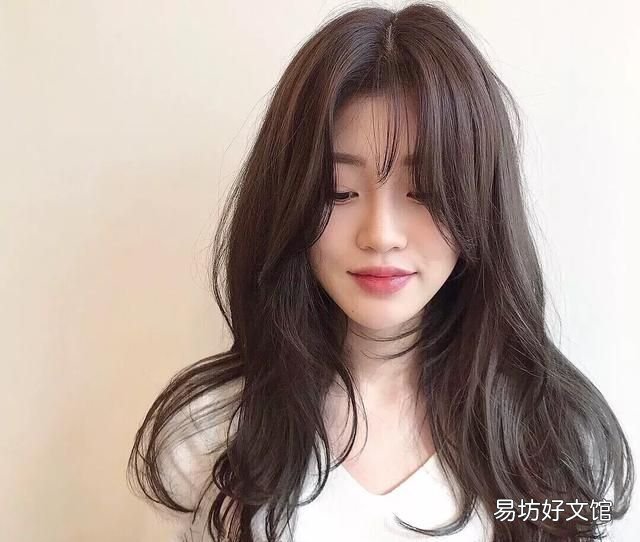 胖脸适合的发型:脸大适合什么发型,