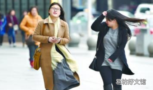 25度左右穿什么，18到25度穿什么衣服合适