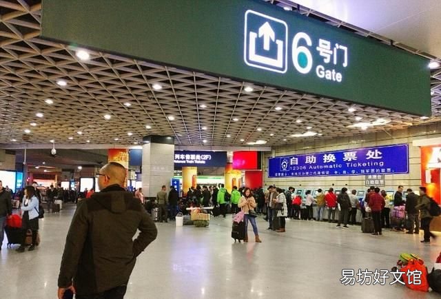 高铁提前多久进站,高铁站可以提前多久进站候车厅